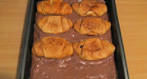 Pudingový koláčik s croissantom - krok 3