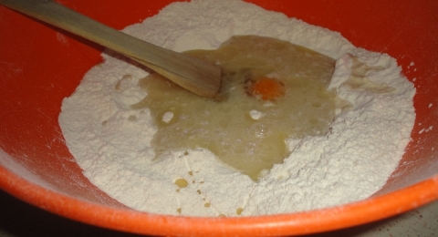 Calzone s klobasovo- zemiakovou plnkou - krok 1