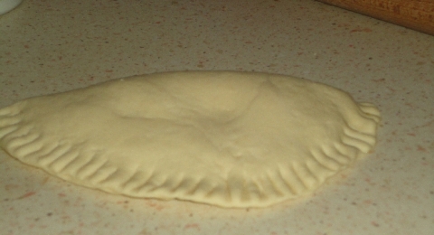 Calzone s klobasovo- zemiakovou plnkou - krok 4