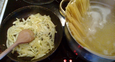 Špagety s bazalkovým pestem - krok 1
