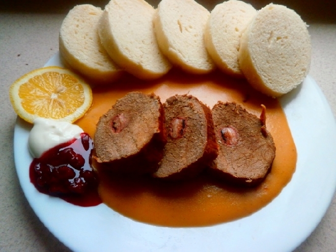 Svičková na smetaně 